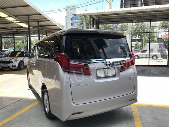 Alphard Xhybrid รับจอง