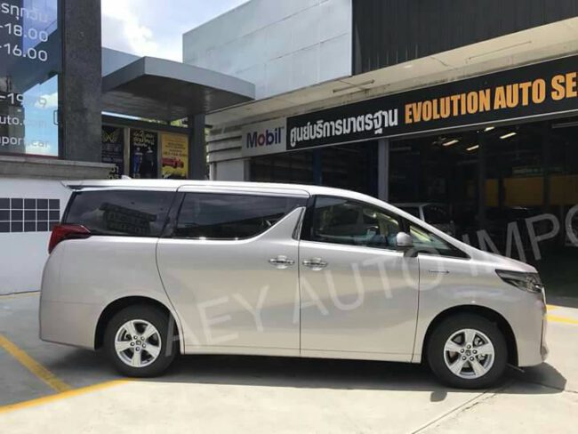 Alphard Xhybrid โชว์รูมนำเข้า