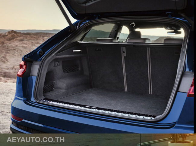 audi-q8-2019-hactback